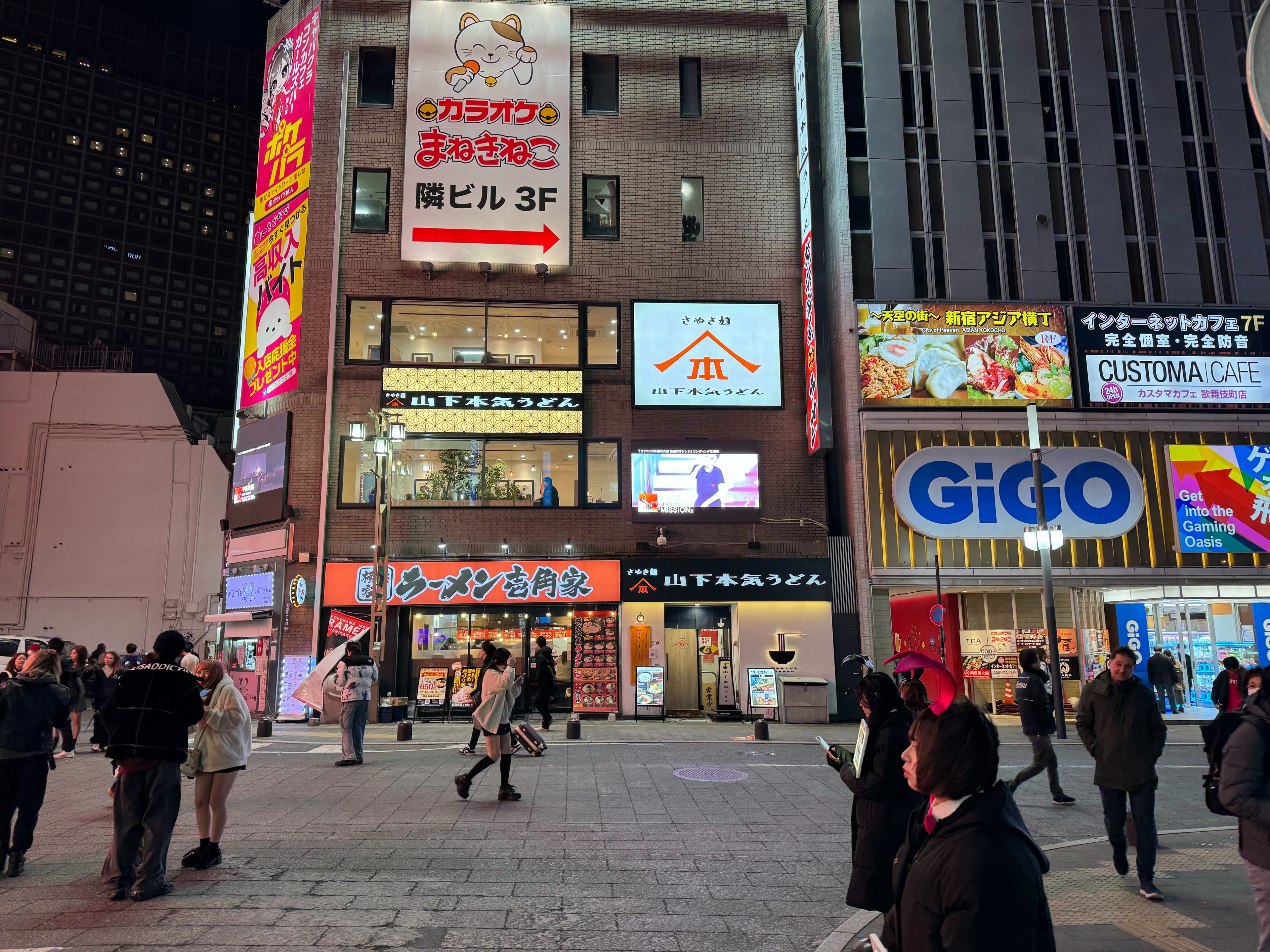都内サイネージ広告